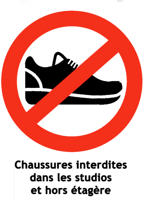 Chaussures interdites